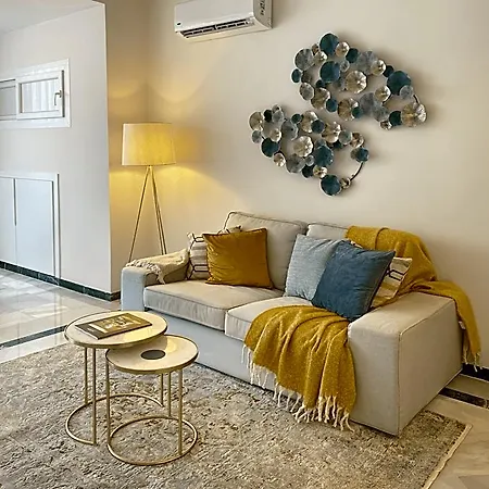 Fantastic 2 Minutes Walk From The Marbella